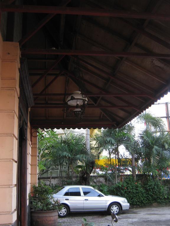 Le Paradis Hotel Palembang Luaran gambar